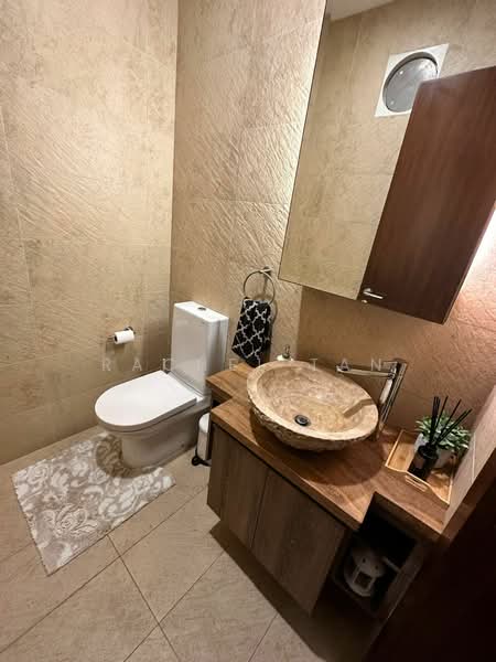 Eleven @ Holland, 11 Holland Link, 5 Bedrooms, 3,735 sqft, Cluster House For Rent, by Rachel Tan, 17825120 - Guest toilet - PropertyGuru.com.sg