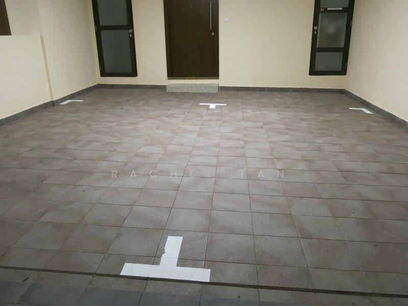 Eleven @ Holland, 11 Holland Link, 5 Bedrooms, 3,735 sqft, Cluster House For Rent, by Rachel Tan, 17825120 - 2 private car park lots - PropertyGuru.com.sg