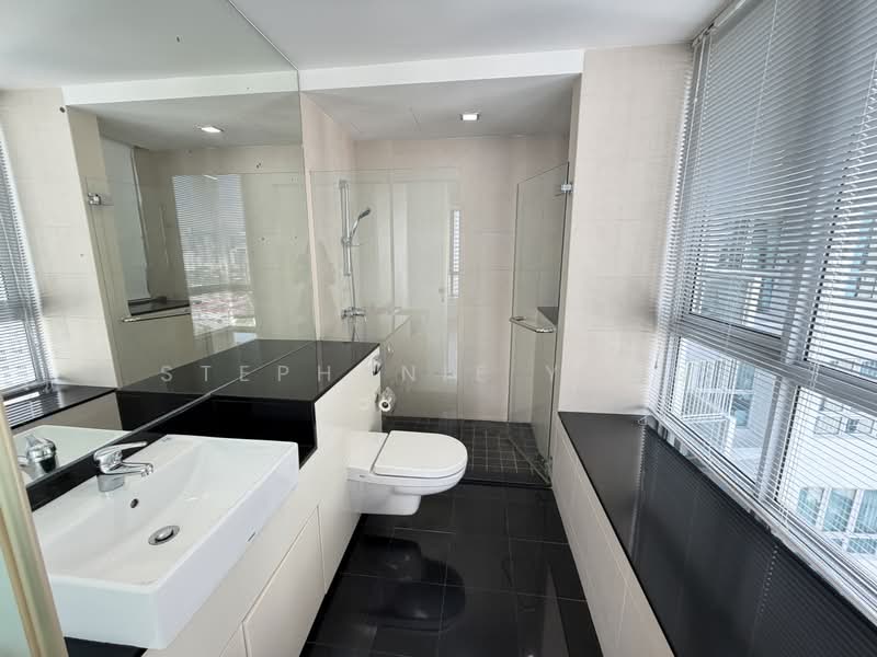 Twin Regency, 26 Kim Tian Road, 3 Bedrooms, 1,216 sqft, Condominium For Rent, by Stephanie Yong, 17869210 - PropertyGuru.com.sg
