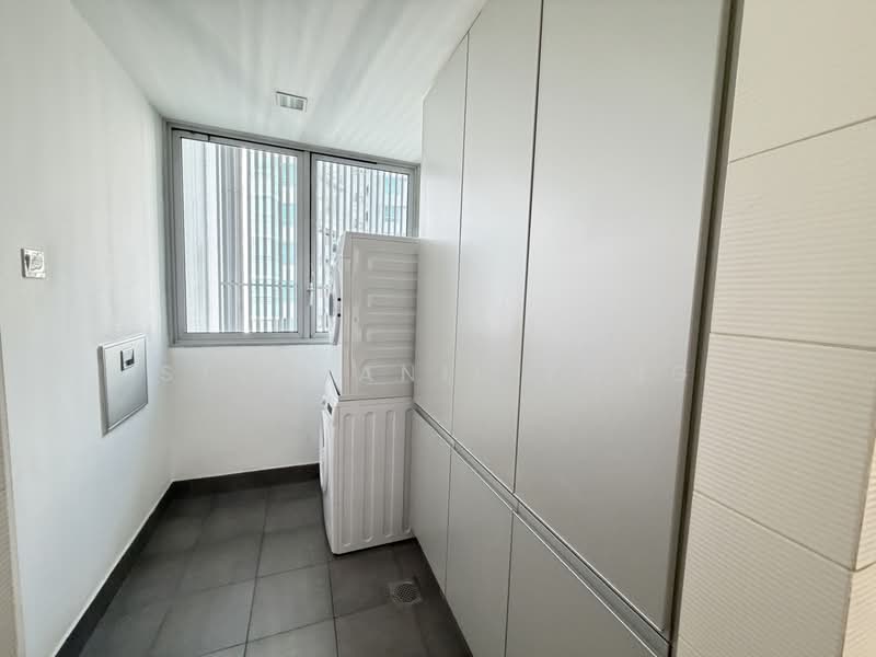 Twin Regency, 26 Kim Tian Road, 3 Bedrooms, 1,216 sqft, Condominium For Rent, by Stephanie Yong, 17869210 - PropertyGuru.com.sg