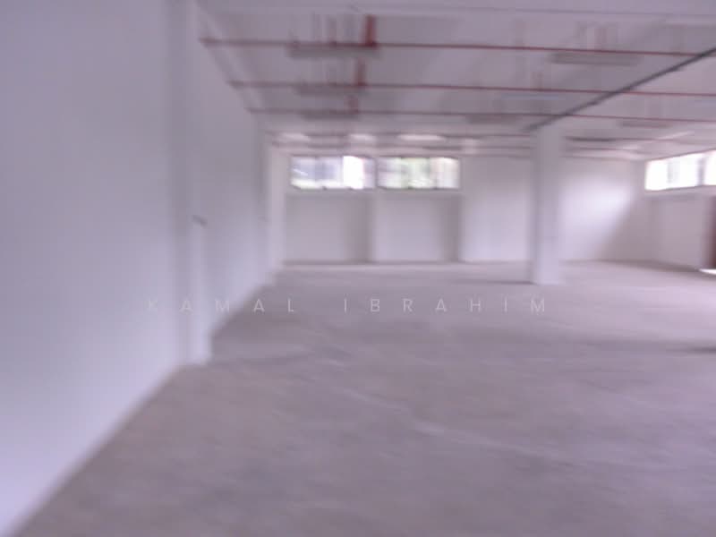Grd Floor Near Clementi, Bukit Batok Crescent, Clementi Park / Upper Bukit Timah, 7,800 sqft, Warehouse For Rent, by Kamal Ibrahim, 17875615 - CommercialGuru.com.sg