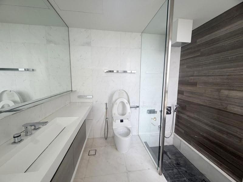 Silversea, 50A Marine Parade Road, East Coast / Marine Parade, 2 Bedrooms, 969 sqft, Condominium For Rent, by Shaun Seah, 17893438 - Bathroom - PropertyGuru.com.sg
