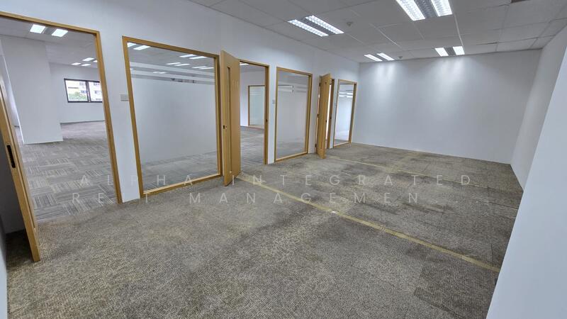 8 COMMONWEALTH LANE | MRT | Fitted Condition, 8 Commonwealth Lane, 5,134 sqft, Light Industrial (B1) For Rent, by Owner Listing (Alpha Integrated REIT), 17896927 - CommercialGuru.com.sg