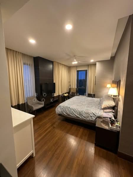 Four Seasons Park, 8 Cuscaden Walk, 4 Bedrooms, 2,260 sqft, Condominium For Rent, by Rosa Mee Sook Hong Ciupa, 17904052 - PropertyGuru.com.sg