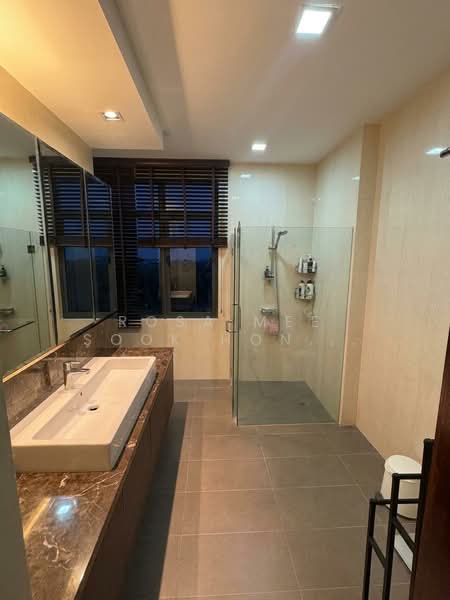 Four Seasons Park, 8 Cuscaden Walk, 4 Bedrooms, 2,260 sqft, Condominium For Rent, by Rosa Mee Sook Hong Ciupa, 17904052 - PropertyGuru.com.sg