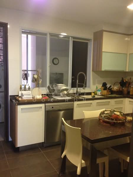 Four Seasons Park, 8 Cuscaden Walk, 4 Bedrooms, 2,260 sqft, Condominium For Rent, by Rosa Mee Sook Hong Ciupa, 17904052 - PropertyGuru.com.sg