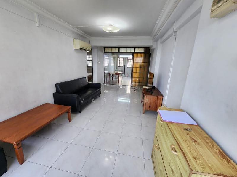 31 Marine Crescent, 31 Marine Crescent, East Coast / Marine Parade, 2 Bedrooms, 818 sqft, HDB Flat For Rent, by Vanessa Terk, 17914386 - Living Room - PropertyGuru.com.sg
