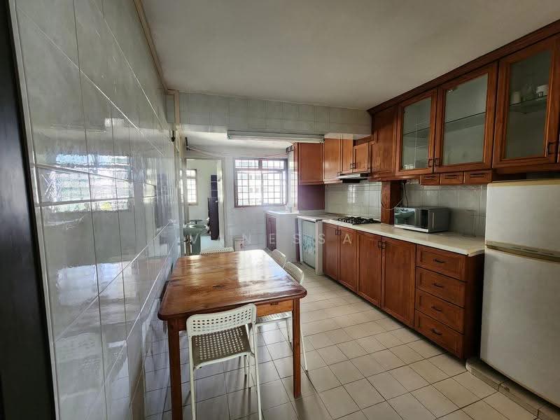 31 Marine Crescent, 31 Marine Crescent, East Coast / Marine Parade, 2 Bedrooms, 818 sqft, HDB Flat For Rent, by Vanessa Terk, 17914386 - Kitchen - PropertyGuru.com.sg