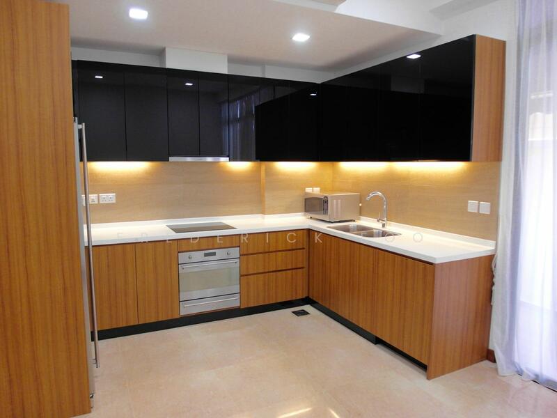 Eleven @ Holland, 11 Holland Link, 5 Bedrooms, 3,735 sqft, Cluster House For Rent, by Frederick Foo, 17919559 - Kitchen - PropertyGuru.com.sg