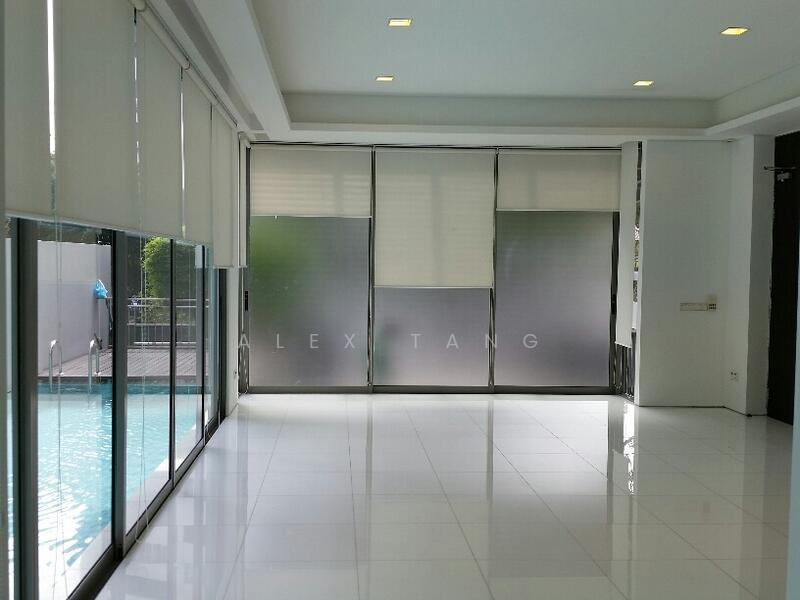 spacious living hall, natural light...