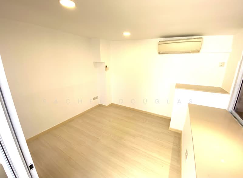 Sommerville Park, Sommerville Estate Road, 4 Bedrooms, 3,300 sqft, Cluster House For Rent, by Rachel Douglas, 17947554 - Attic - PropertyGuru.com.sg