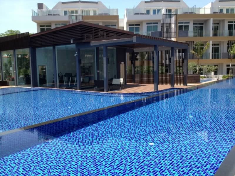Nice pool and clubhouse area