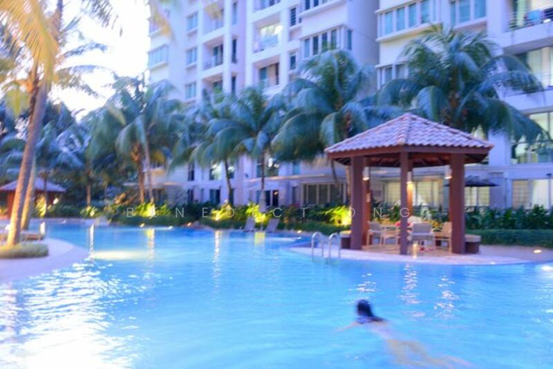 Sunglade, 7 Serangoon Avenue 2, 2 Bedrooms, 861 sqft, Condominium For Rent, by Benedict Ong, 17958743 - swimming pool - PropertyGuru.com.sg