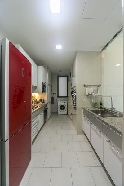 Rivergate, 99 Robertson Quay, 2 Bedrooms, 1,044 sqft, Apartment For Rent, by Julin Tan, 17978876 - PropertyGuru.com.sg