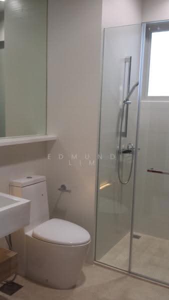 The Greenwich, 15 Seletar Road, Seletar / Yio Chu Kang, 2 Bedrooms, 904 sqft, Condominium For Rent, by Edmund Lim, 17982668 - Bathroom - PropertyGuru.com.sg