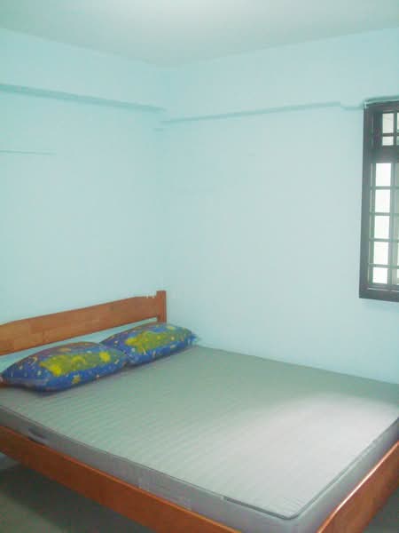 For Rent - 105 Henderson Crescent