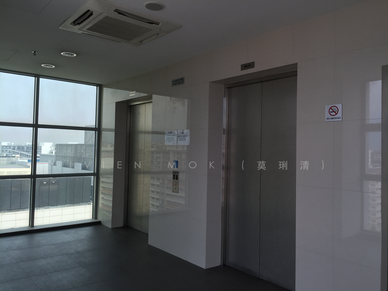 First Centre, 50 Serangoon North Avenue 4, 797 sqft, Light Industrial (B1) For Rent, by Vivien Mok (莫琍清), 18011168 - aircon lift lobby - CommercialGuru.com.sg