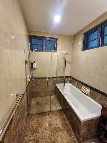 Sanctuary Green, 181 Tanjong Rhu Road, 2 Bedrooms, 1,485 sqft, Condominium For Rent, by Joy Yim, 18015720 - Master bathroom - PropertyGuru.com.sg