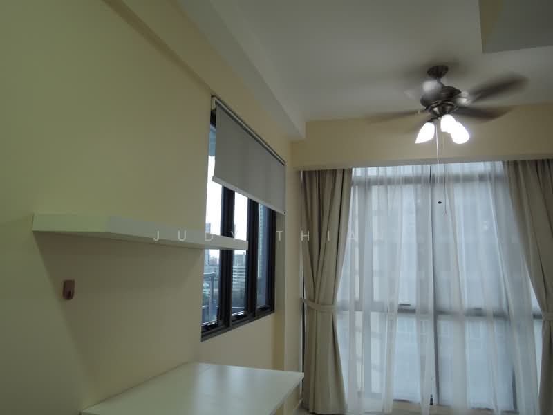 SkySuites 17, 17 Jalan Rajah, 1 Bedroom, 377 sqft, Apartment For Rent, by Judy Thian, 18046068 - living hall - PropertyGuru.com.sg
