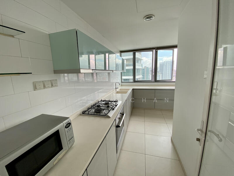 Fully equip Kitchen