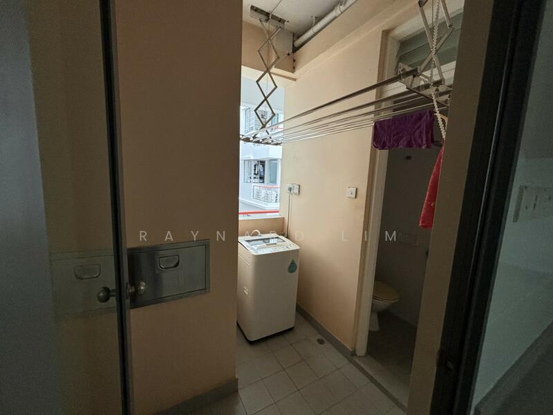 The Waterina, 51 Lorong 40 Geylang, 2 Bedrooms, 1,130 sqft, Apartment For Rent, by Raynard Lim, 18089818 - yard - PropertyGuru.com.sg