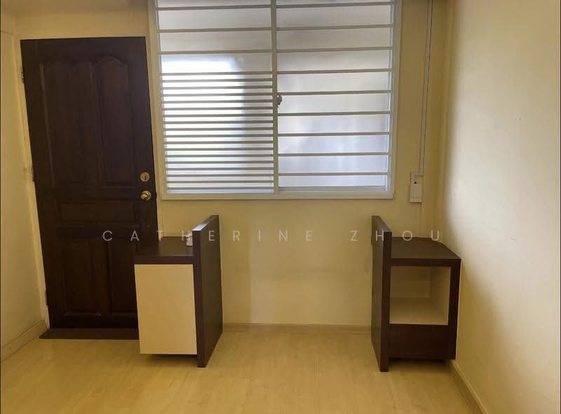 13 Holland Drive, 13 Holland Drive, Tanglin / Holland / Bukit Timah, 2 Bedrooms, 700 sqft, HDB Flat For Rent, by Catherine Zhou, 18098245 - Entrance - PropertyGuru.com.sg
