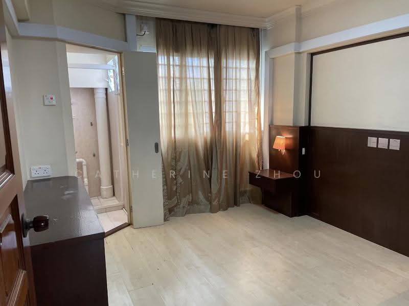 13 Holland Drive, 13 Holland Drive, Tanglin / Holland / Bukit Timah, 2 Bedrooms, 700 sqft, HDB Flat For Rent, by Catherine Zhou, 18098245 - Master Bedroom - PropertyGuru.com.sg