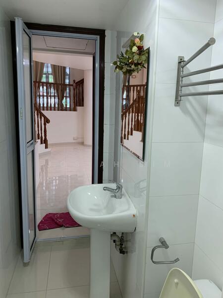 GUEST ROOM TOILET JUST OUTSIDE OPEN CONCEPT BASEMENT BEDROOM 