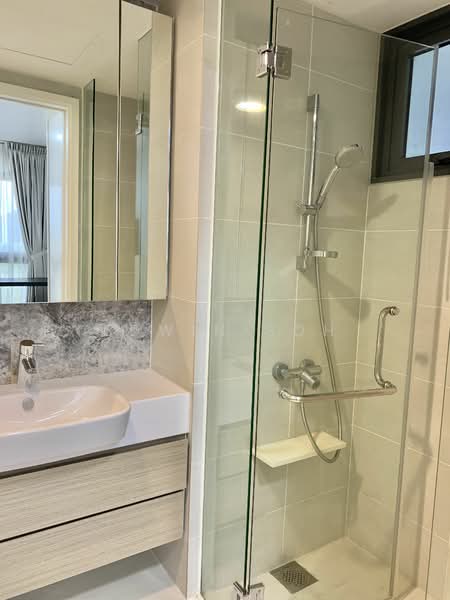 The Lakefront Residences, 42 Lakeside Drive, 2 Bedrooms, 721 sqft, Condominium For Rent, by Edwin Soh, 18152848 - COMMON BATHROOM - PropertyGuru.com.sg