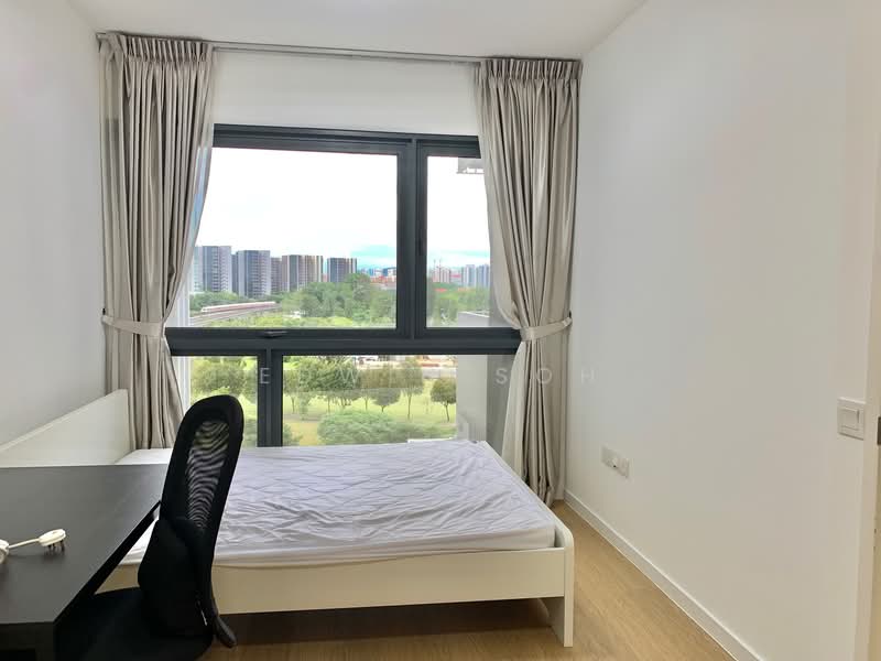 The Lakefront Residences, 42 Lakeside Drive, 2 Bedrooms, 721 sqft, Condominium For Rent, by Edwin Soh, 18152848 - MASTER ROOM - PropertyGuru.com.sg