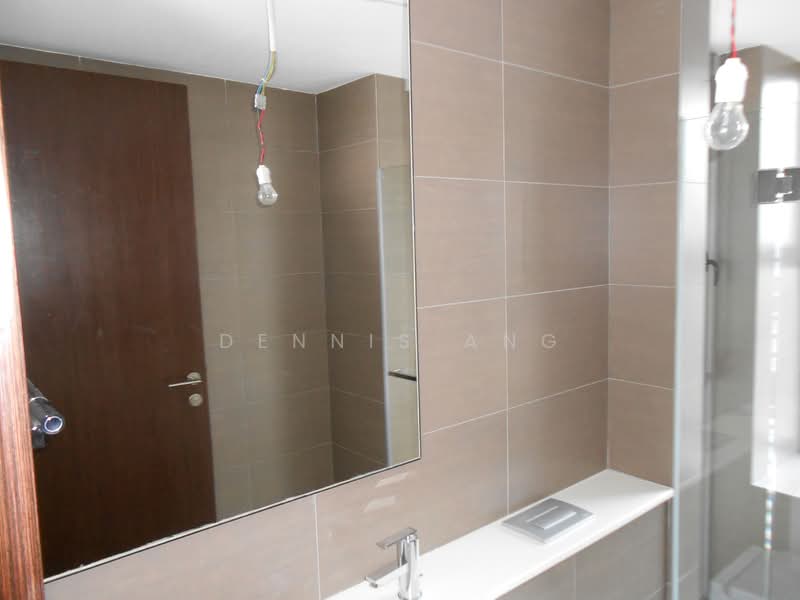 Sophia Residence, 5 Sophia Road, 3 Bedrooms, 1,044 sqft, Condominium For Rent, by Dennis Ang, 18157074 - Barthroom - PropertyGuru.com.sg