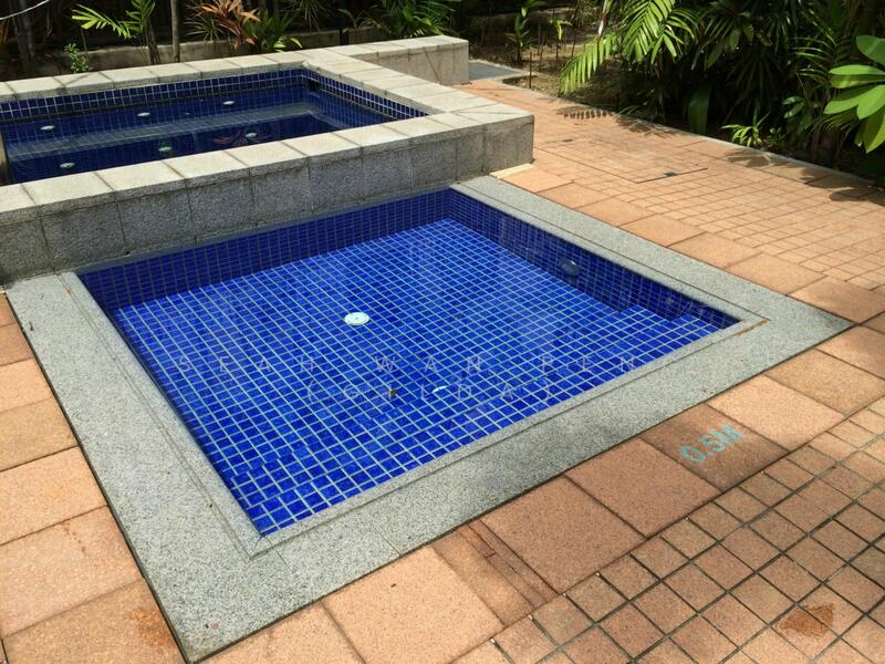 Jacuzzi