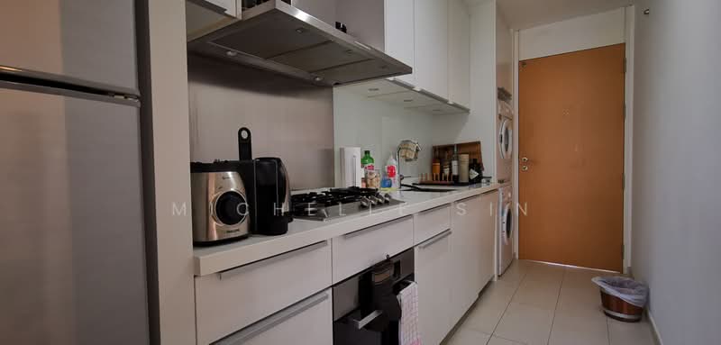 Trilight, 7 Newton Road, 2 Bedrooms, 1,109 sqft, Condominium For Rent, by Michelle Sin, 18179575 - PropertyGuru.com.sg
