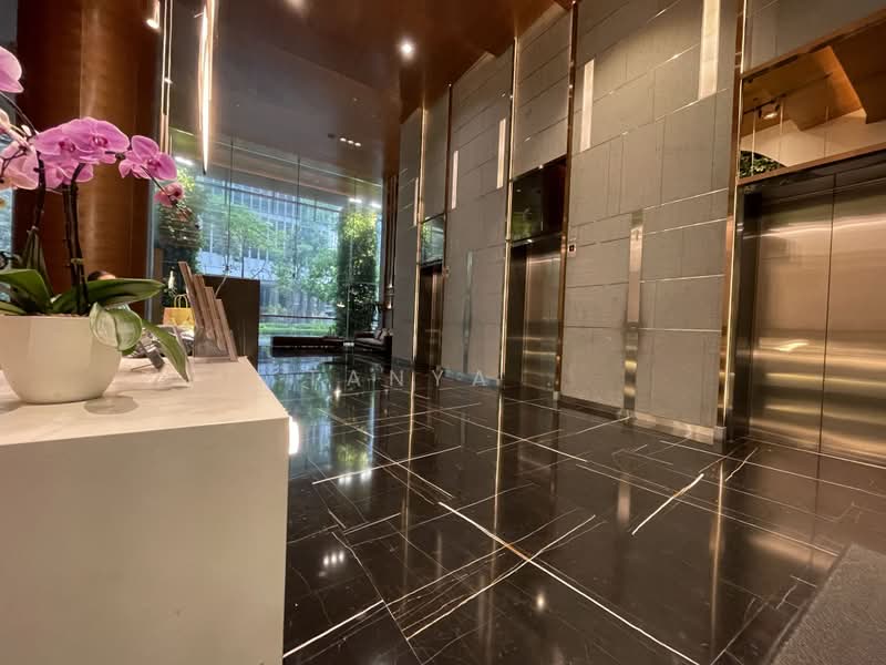 One Shenton, 1 Shenton Way, 2 Bedrooms, 926 sqft, Condominium For Sale, by Tanya ., 18211253 - PropertyGuru.com.sg