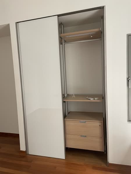 One Shenton, 1 Shenton Way, 2 Bedrooms, 926 sqft, Condominium For Sale, by Tanya ., 18211253 - PropertyGuru.com.sg