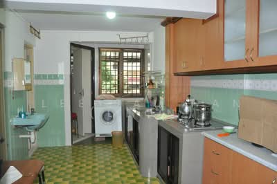 For Rent - 20 Dover Crescent