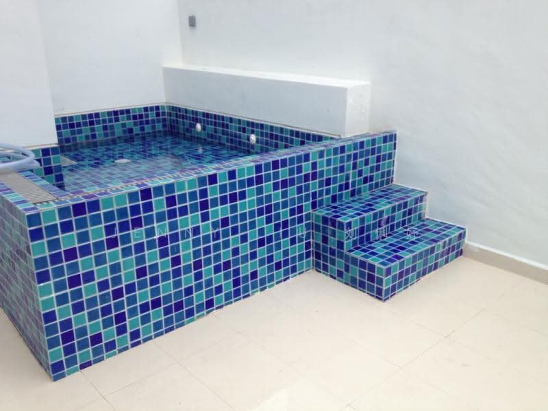 Central Imperial, 3 Lorong 14 Geylang, Eunos / Geylang / Paya Lebar, 3 Bedrooms, 926 sqft, Condominium For Rent, by Jenny Liu 刘俐妤, 18233103 - Jacuzzi within the unit! - PropertyGuru.com.sg
