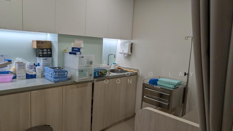 Mount Elizabeth Hospital / Medical Center, 3 Mount Elizabeth, 1,087 sqft, Medical For Sale, by Prunella Ong Lay Foon, 18256054 - CommercialGuru.com.sg