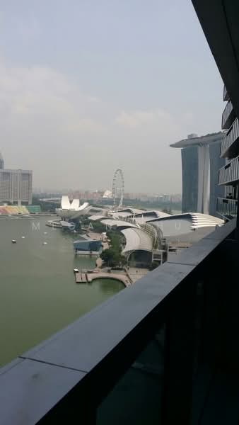 Marina Bay Residences, 18 Marina Boulevard, 2 Bedrooms, 1,066 sqft, Condominium For Rent, by Megan Chua, 18297394 - Living room balcony view - PropertyGuru.com.sg