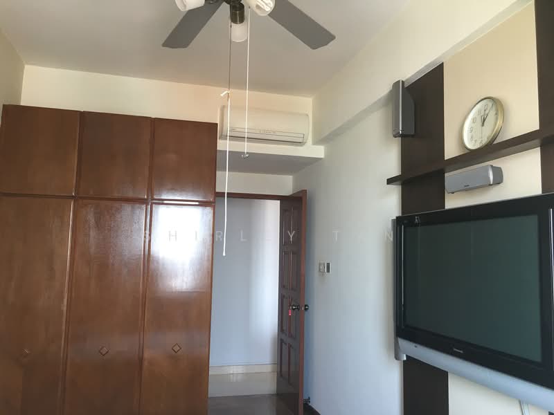 Simsville, 2 Geylang East Avenue 2, 2 Bedrooms, 980 sqft, Condominium For Rent, by Shirley Tan, 18317250 - Master bedroom view 2 - PropertyGuru.com.sg