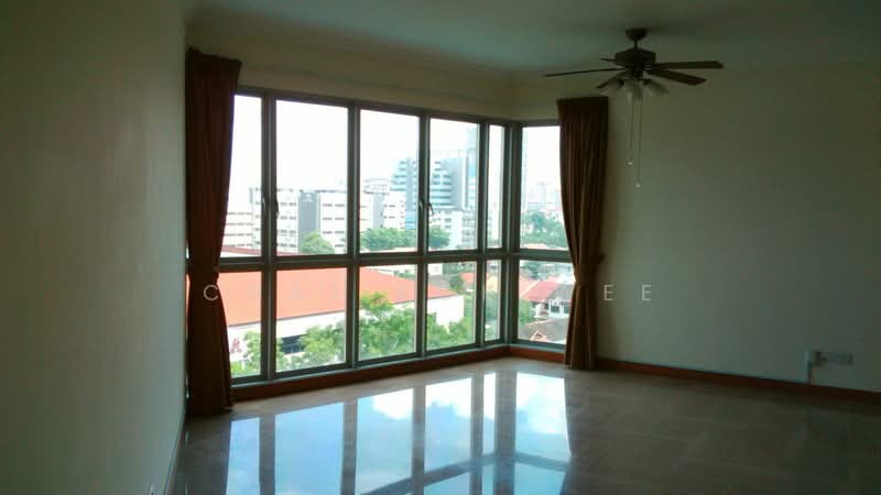 Rafflesia Condo, 33 Bishan Street 21, 3 Bedrooms, 1,302 sqft, Condominium For Rent, by Chai Kok Wee, 18327041 - Living Room - PropertyGuru.com.sg