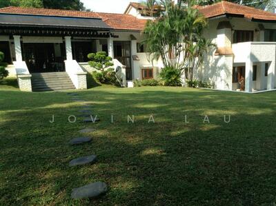 For Rent - Charming Bungalow @ cornwall gdns