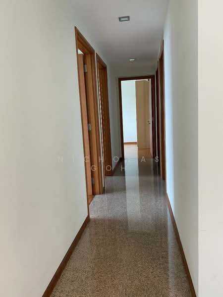 Queens, 10 Stirling Road, 4 Bedrooms, 1,410 sqft, Condominium For Rent, by Nicholas Goh, 18351122 - Pathway to the room - PropertyGuru.com.sg