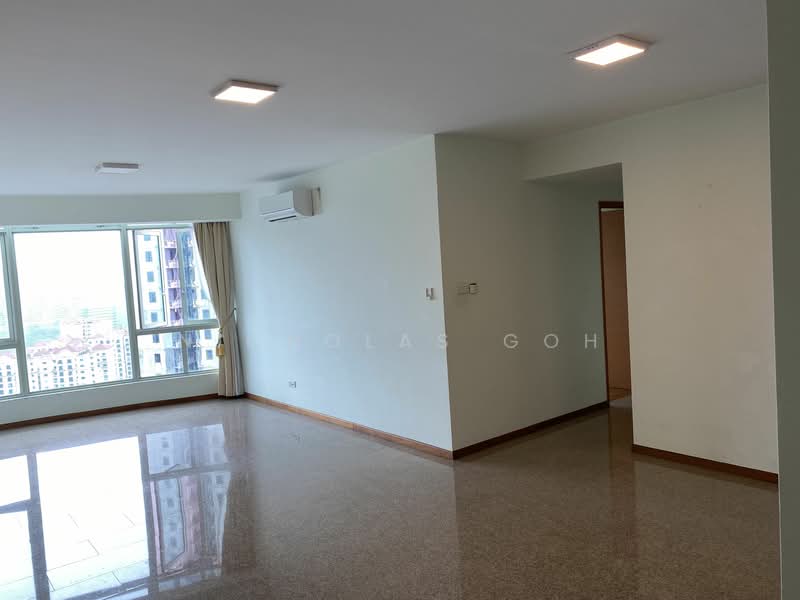 Queens, 10 Stirling Road, 4 Bedrooms, 1,410 sqft, Condominium For Rent, by Nicholas Goh, 18351122 - Living hall  - PropertyGuru.com.sg