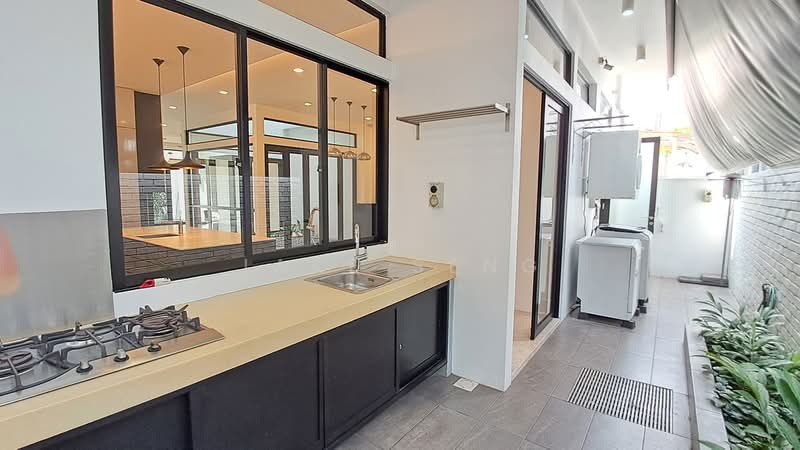 Serangoon Garden Estate, Cowdray Avenue, 5 Bedrooms, 4,000 sqft, Terraced House For Sale, by Jake Seng, 18352637 - PropertyGuru.com.sg