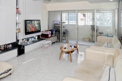 For Sale - 614 Yishun Street 61