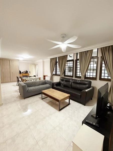 930 Hougang Street 91, 930 Hougang Street 91, Hougang / Punggol / Sengkang, 4 Bedrooms, 1,330 sqft, HDB Flat For Rent, by Yam Seng Tan, 18356674 - Living Room - PropertyGuru.com.sg