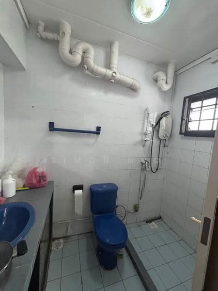 116A Rivervale Drive, 116A Rivervale Drive, Hougang / Punggol / Sengkang, 3 Bedrooms, 1,184 sqft, HDB Flat For Rent, by Simon Neo, 18357867 - Bathroom - PropertyGuru.com.sg