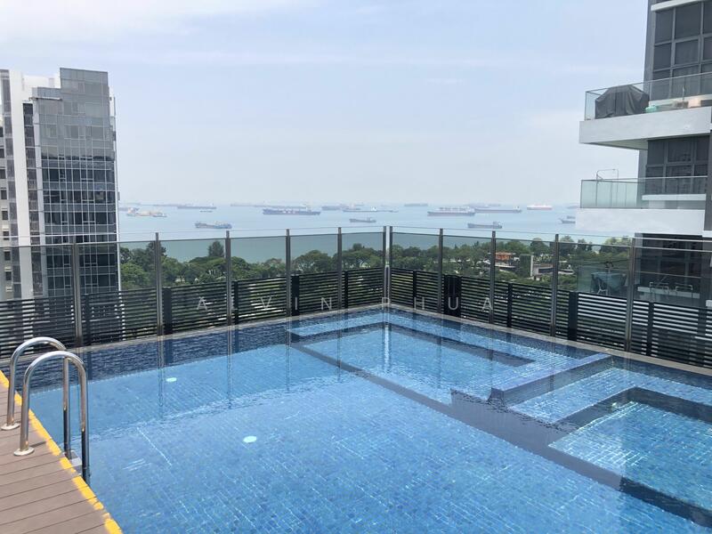 Facilities-Sky pool with amazing sea view. 