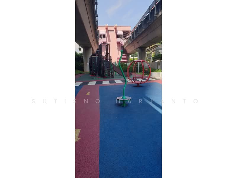 The Metropolitan Condominium, 8 Alexandra View, 2 Bedrooms, 775 sqft, Condominium For Rent, by Sutisno Harjanto, 18390667 - PropertyGuru.com.sg